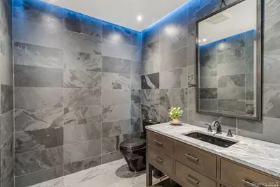 9 Winding Way, Locust Valley, NY 11560 - Photo 16