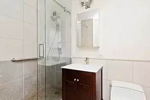 350 W 42nd St, New York, NY 10036 - Photo 8