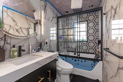 190 Commonwealth Street, Franklin Square, NY 11010 - Photo 8