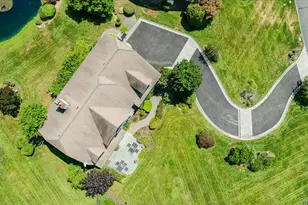 53 Pembroke Dr, Glen Cove, NY 11542 - Photo 40