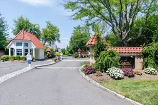 53 Pembroke Dr, Glen Cove, NY 11542 - Photo 50