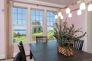 53 Pembroke Dr, Glen Cove, NY 11542 - Photo 10