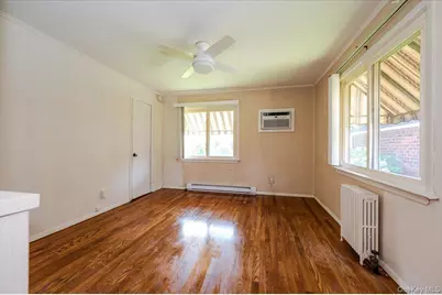 715 Iris Street, Franklin Square, NY 11010 - Photo 10