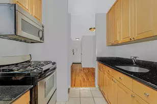 525 W 236th St, Bronx, NY 10463 - Photo 8