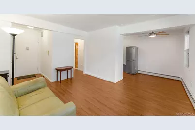 61 Maine Avenue #F6, Rockville Centre, NY 11570 - Photo 4