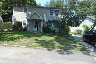 193 Parkway Blvd, Wyandanch, NY 11798 - Photo 2