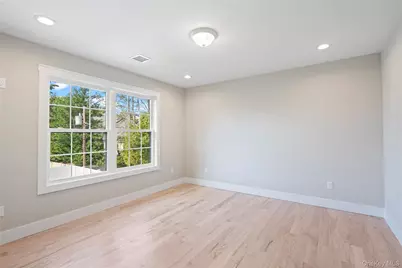 25 Westchester Avenue, Jericho, NY 11753 - Photo 34