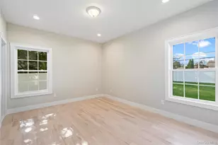 25 Westchester Ave, Jericho, NY 11753 - Photo 20