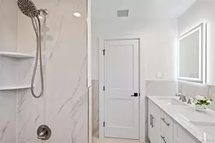 25 Westchester Ave, Jericho, NY 11753 - Photo 36