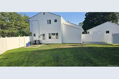 61 Andover Drive, Deer Park, NY 11729 - Photo 16