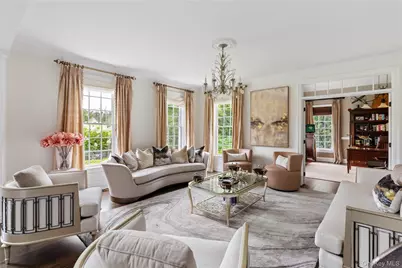 23 Legends Circle, Melville, NY 11747 - Photo 12