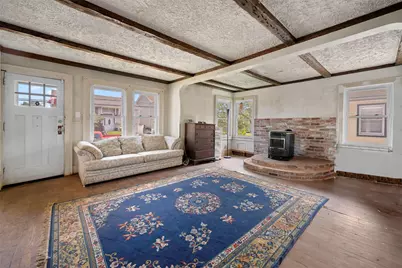 142 Gordon Place, Freeport, NY 11520 - Photo 4