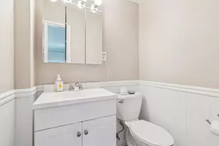 560 W Broadway, Long Beach, NY 11561 - Photo 10