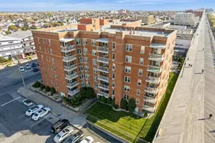 560 W Broadway, Long Beach, NY 11561 - Photo 34