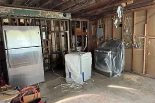 332 Jamaica Blvd, Carle Place, NY 11514 - Photo 12