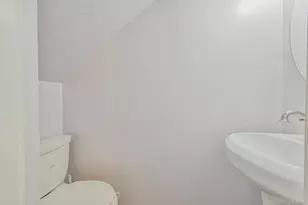 216 Home St, Valley Stream, NY 11580 - Photo 14