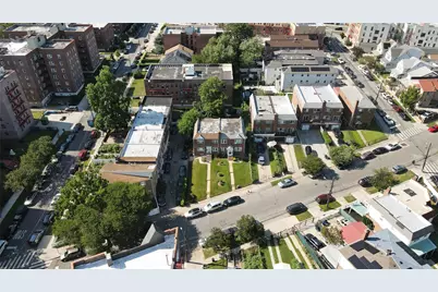 19511 Woodhull Avenue, Hollis, NY 11423 - Photo 10