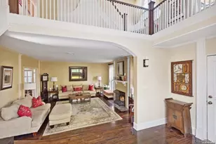 56 Floral Pkwy, Floral Park, NY 11001 - Photo 6