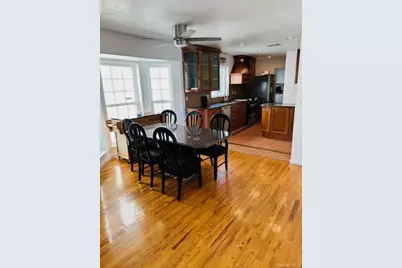 31 Woodward Street, Roslyn Heights, NY 11577 - Photo 4