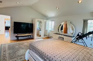 31 Woodward St, Roslyn Heights, NY 11577 - Photo 18