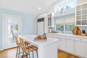 12 Douglas Ct, Hampton Bays, NY 11946 - Photo 4