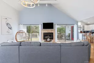 12 Douglas Ct, Hampton Bays, NY 11946 - Photo 6