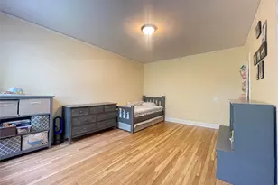 40-01 Little Neck Pkwy, Little Neck, NY 11363 - Photo 14