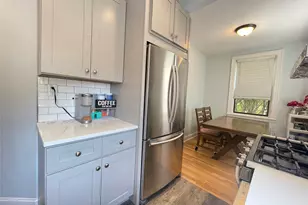 40-01 Little Neck Pkwy, Little Neck, NY 11363 - Photo 10