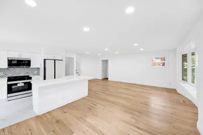 132 Holmes Avenue, Hartsdale, NY 10530 - Photo 4