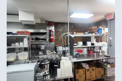 38-70 10th St, Long Island City, NY 11101 - Photo 1