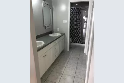 7746 79th Street, Glendale, NY 11385 - Photo 4