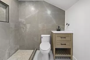 747 New St, Uniondale, NY 11553 - Photo 20