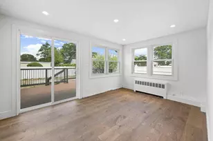 747 New St, Uniondale, NY 11553 - Photo 12