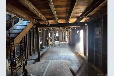 31 Union Ave, Patchogue, NY 11772 - Photo 4