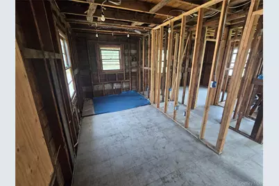 31 Union Ave, Patchogue, NY 11772 - Photo 8