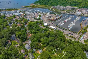 8 Towle Pl, Glen Cove, NY 11542 - Photo 26