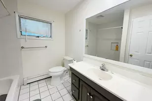 203 29th St, Lindenhurst, NY 11757 - Photo 16