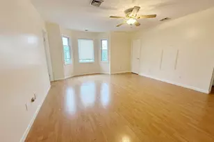 203 29th St, Lindenhurst, NY 11757 - Photo 4