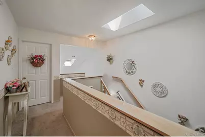 158 Gothic Circle, Manorville, NY 11949 - Photo 14