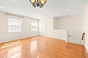 1002 Willow Ln, Valley Stream, NY 11580 - Photo 8