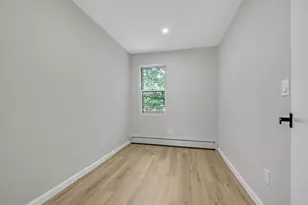 110-23 172nd St, Saint Albans, NY 11433 - Photo 10