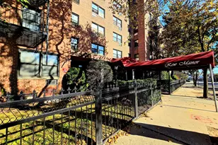 131-11 Kew Gardens Rd, Richmond Hill, NY 11418 - Photo 2