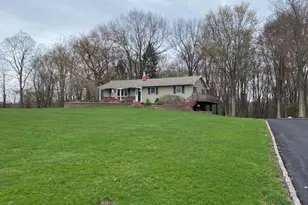 176 Gardnerville Rd, New Hampton, NY 10958 - Photo 2