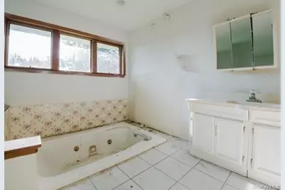 10 Diviesti Drive, Marlboro, NY 12542 - Photo 14