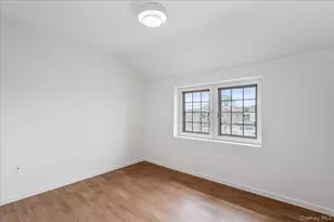 150-33 Hawtree St, Ozone Park, NY 11417 - Photo 26