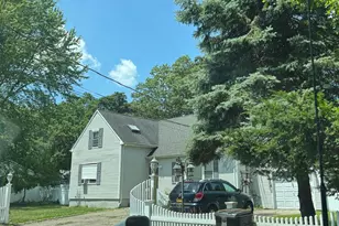 63 Washington Ave, Mastic Beach, NY 11951 - Photo 4