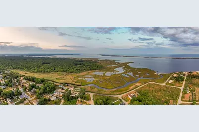 63 Washington Avenue, Mastic Beach, NY 11951 - Photo 14