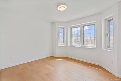 150-25 Hawtree Street, Ozone Park, NY 11417 - Photo 26