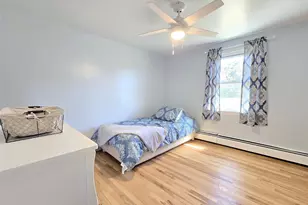 945 Benedict St, Bohemia, NY 11716 - Photo 12