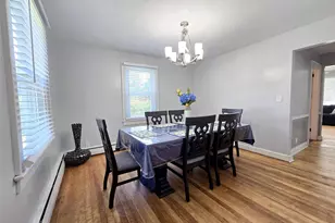 945 Benedict St, Bohemia, NY 11716 - Photo 8